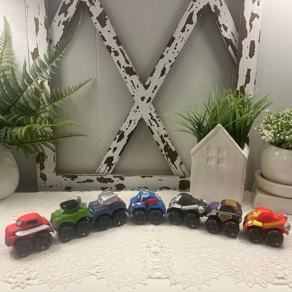 Hasbro Marvel Heroes Tonka Truck 2008 Series - Picture 2 of 6